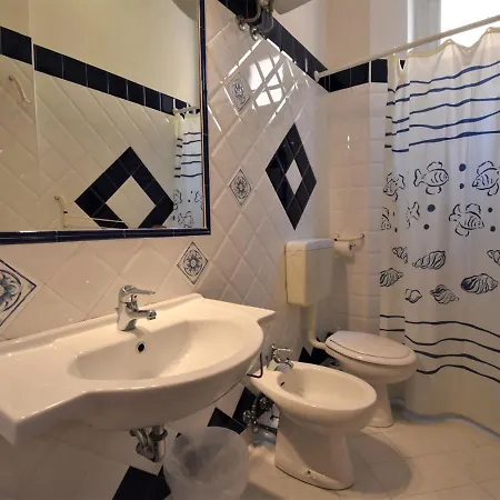 Doria Uno By Interhome דירה *